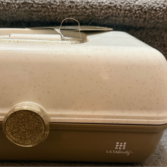Ulta Beauty Beauty Box Caboodles Cream and Gold Organizer… - Picture 7 of 9